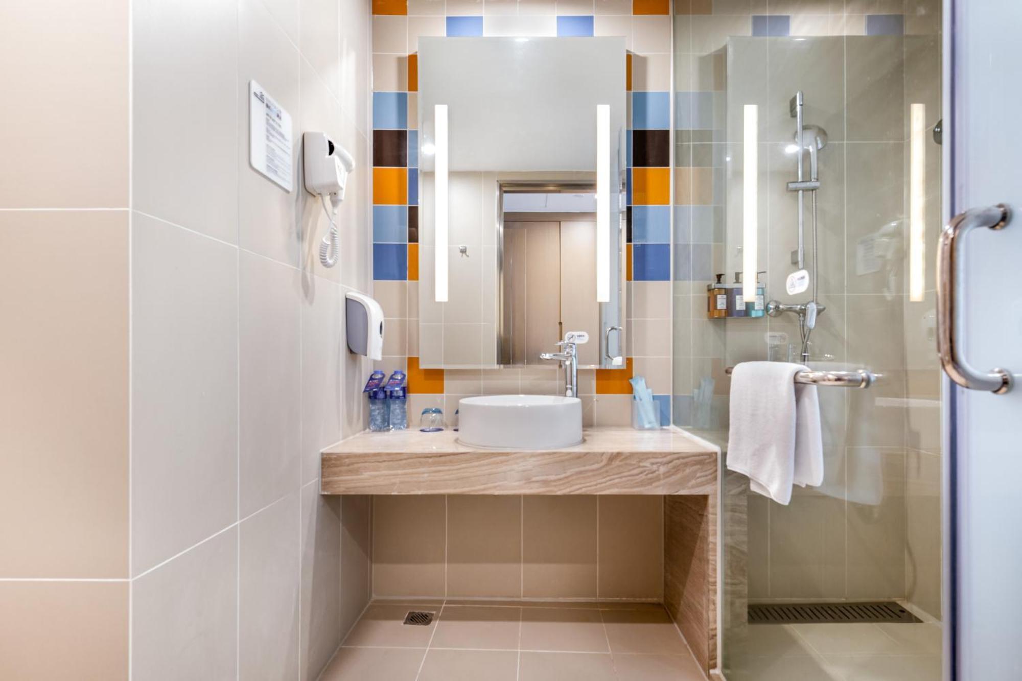 Holiday Inn Express - Liuyang Development Zone By Ihg Changsha Huanghua Airport Exterior photo
